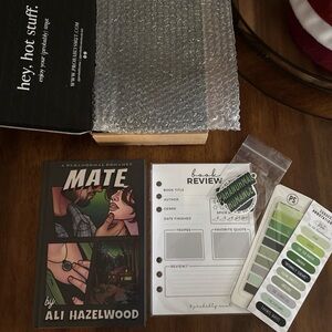 Ali Hazelwood 'Mate' Probably Smut edition